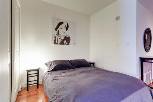 Bleury Furnished Apartments image 103