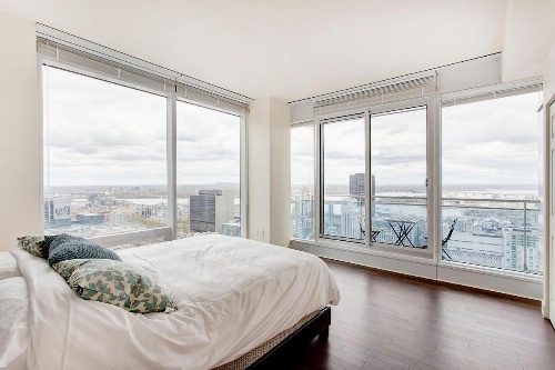 Bleury Furnished Apartments image 35