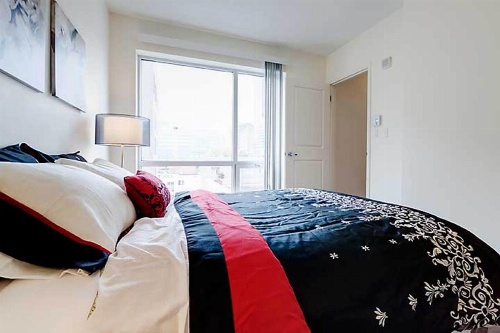 Bleury Furnished Apartments image 58