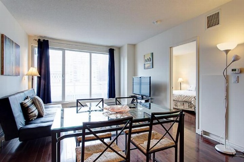 Bleury Furnished Apartments image 68