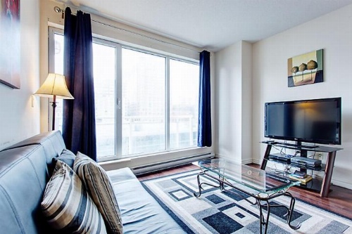 Bleury Furnished Apartments image 70