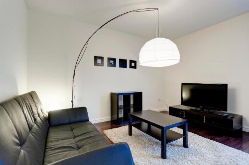 Bleury Furnished Apartments image 85