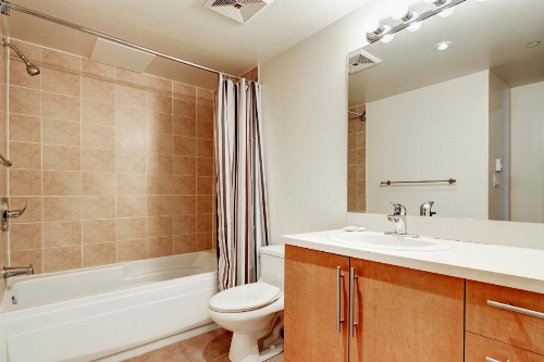 Bleury Furnished Apartments image 93